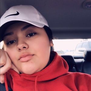 Meet your Posher, Nadia